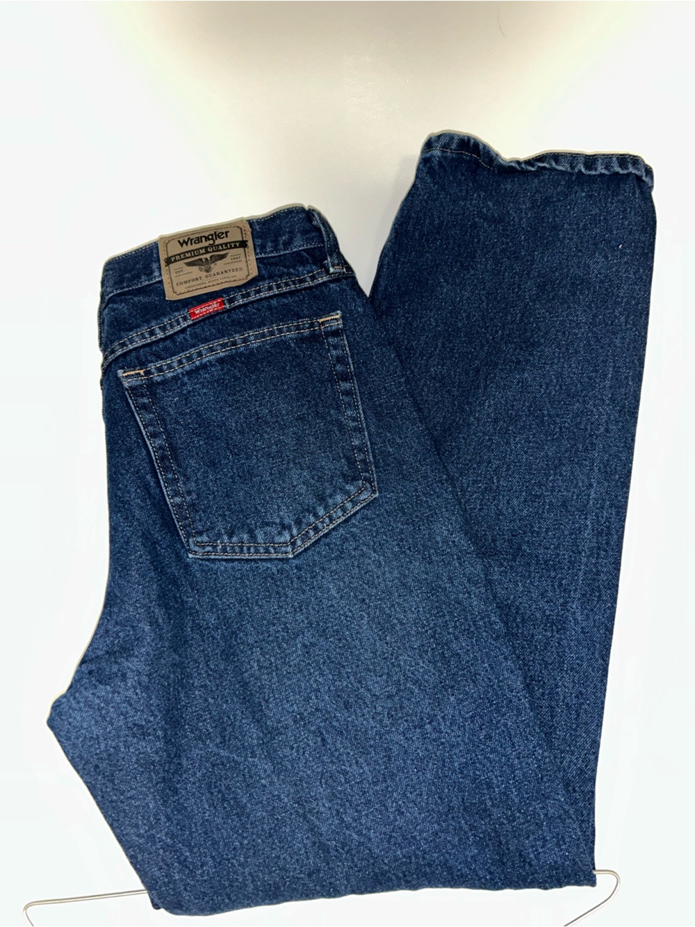 Wrangler Men's Indigo Blue Relaxed Jeans 32x32